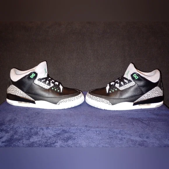 EUC Air Jordan 3 Retro Green Glow Men's Size 10 - Picture 8 of 10